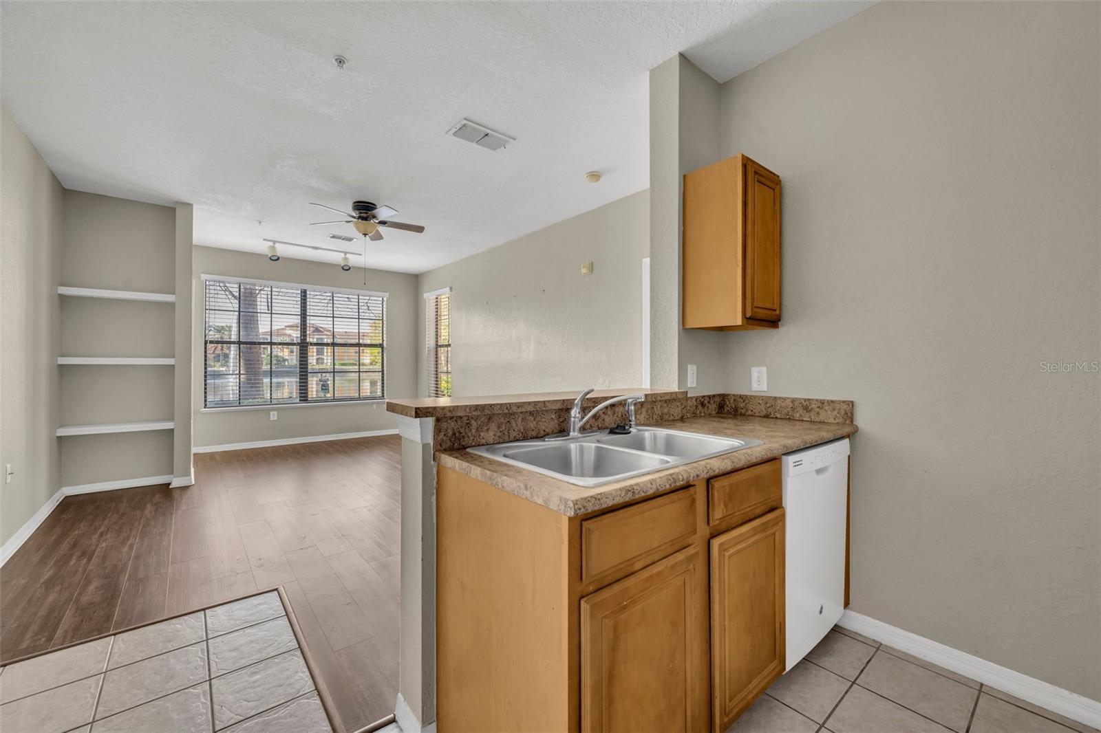 6137 METROWEST BLVD #20-104, ORLANDO, FL, 32835