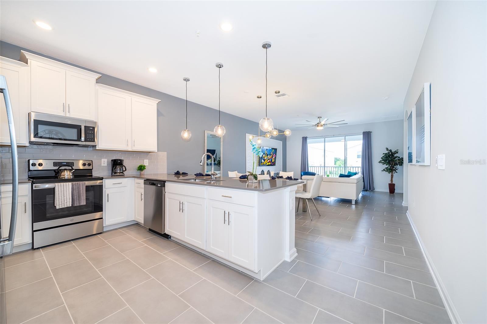 8857 CABOT CLIFFS DR #104, DAVENPORT, FL, 33896