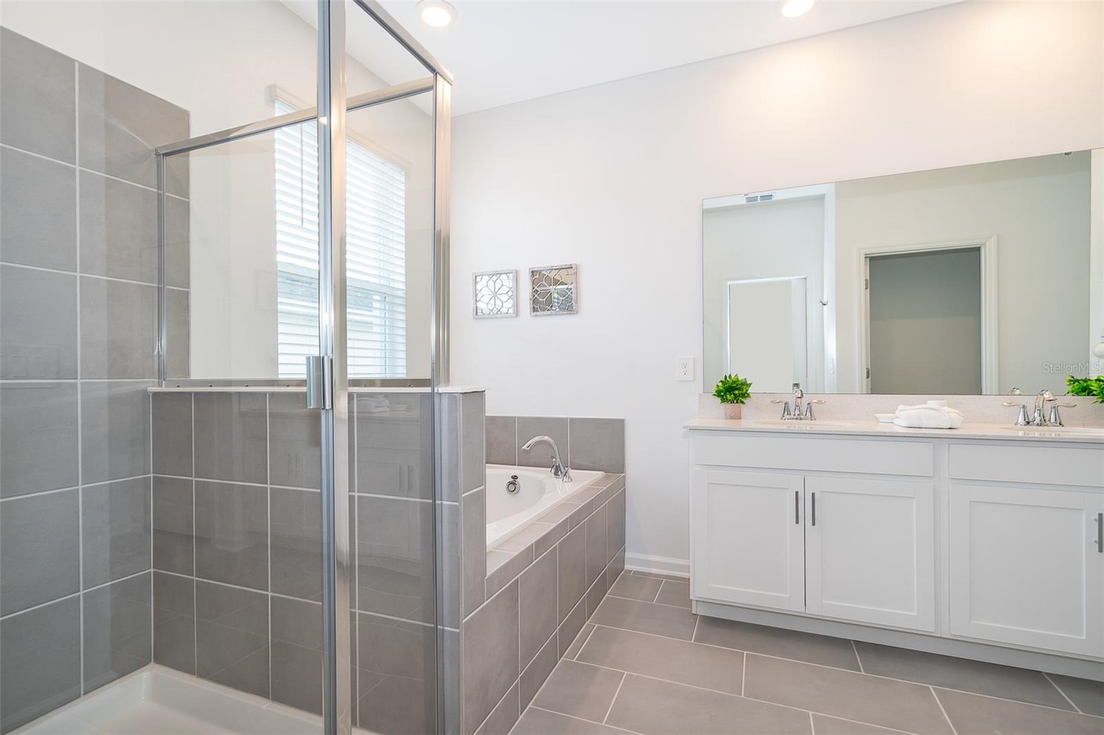 8857 CABOT CLIFFS DR #104, DAVENPORT, FL, 33896