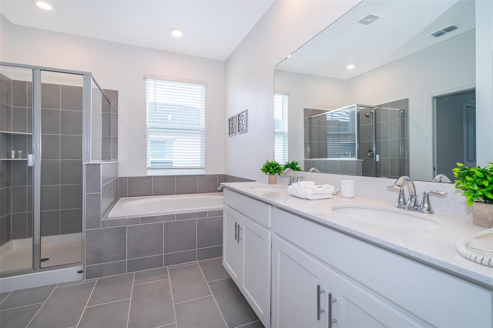 8857 CABOT CLIFFS DR #104, DAVENPORT, FL, 33896