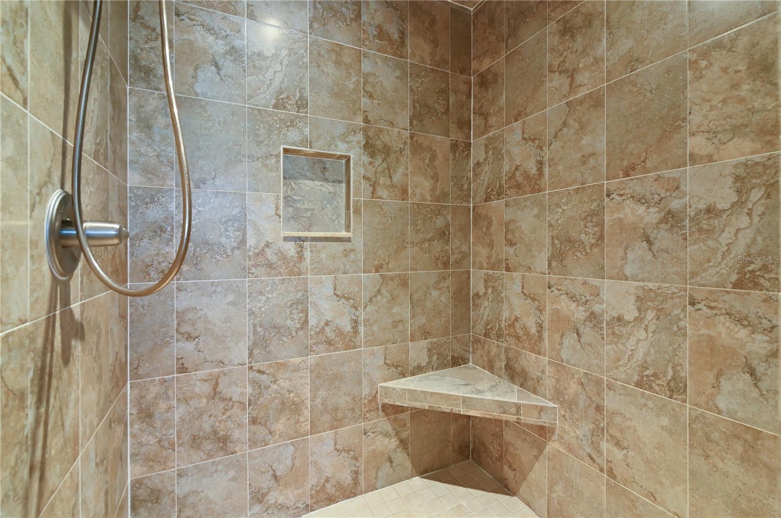 1704 SCRUB JAY TRL, FROSTPROOF, FL, 33843