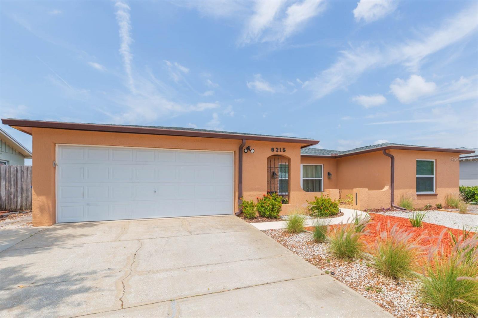 8215 HIXTON DR, PORT RICHEY, FL, 34668