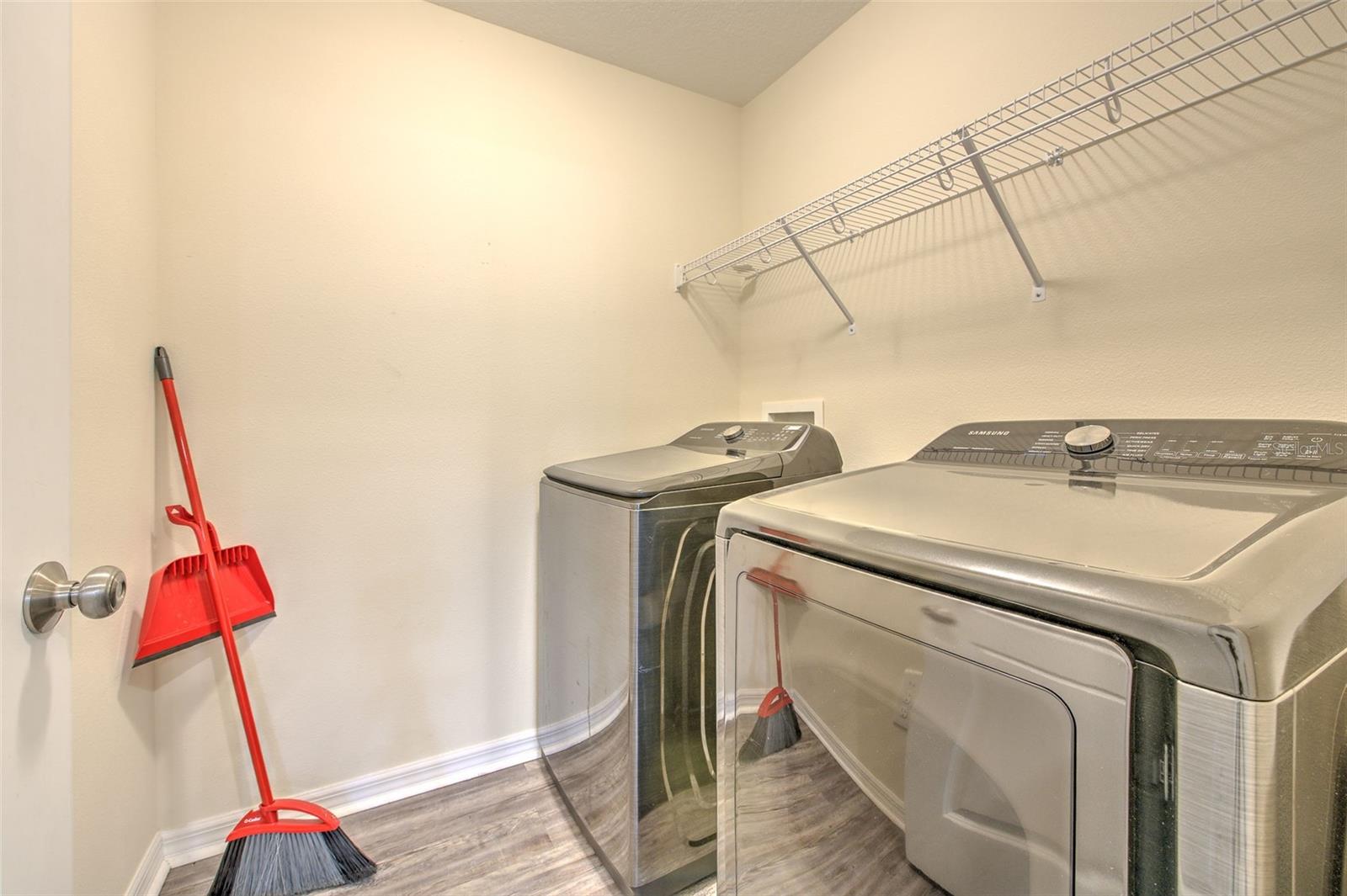 3214 E SHADOWLAWN AVE, TAMPA, FL, 33610