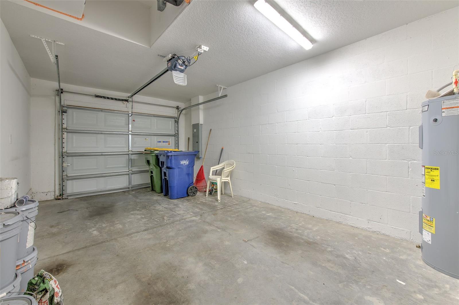 3214 E SHADOWLAWN AVE, TAMPA, FL, 33610