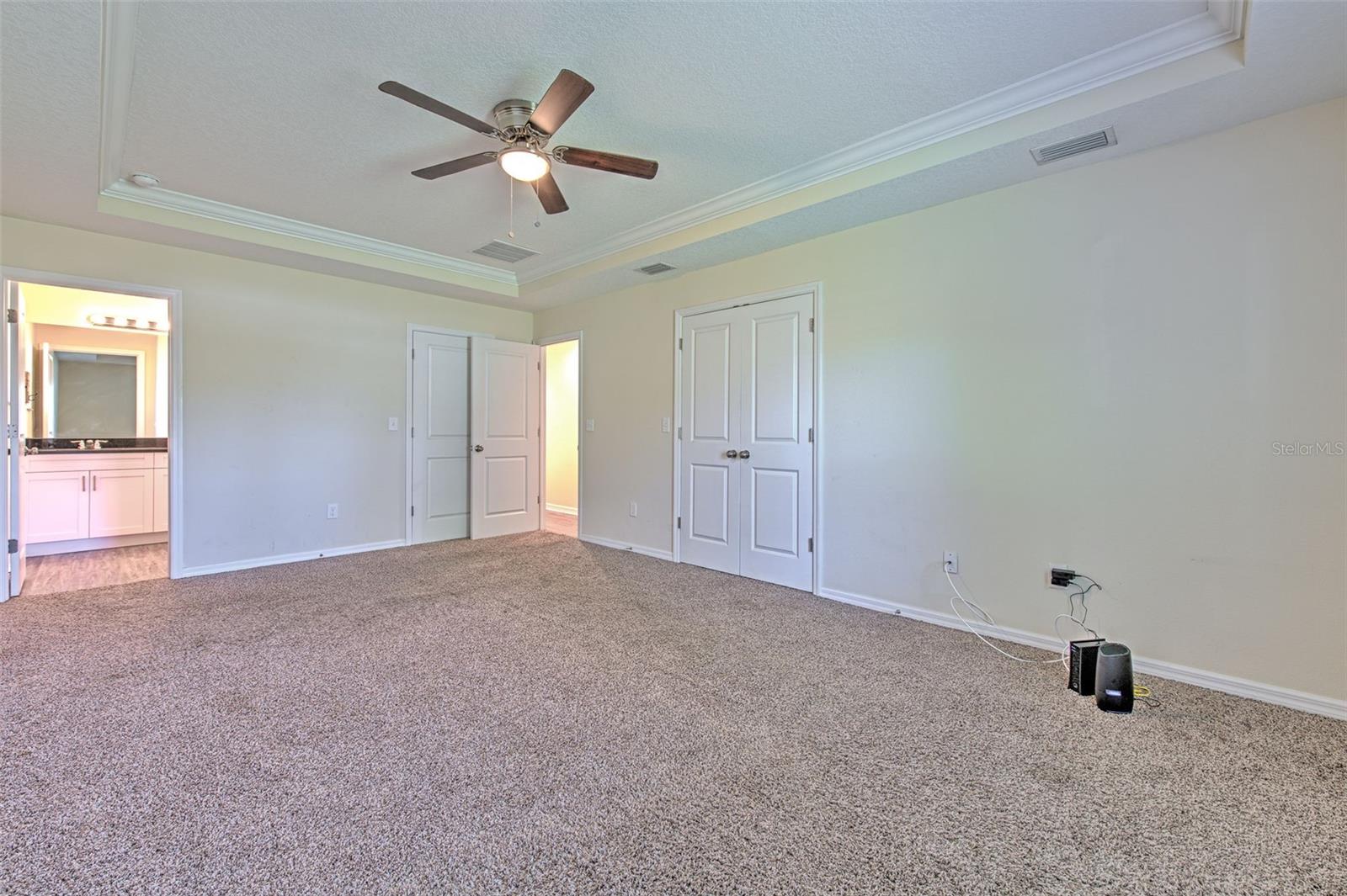 3214 E SHADOWLAWN AVE, TAMPA, FL, 33610