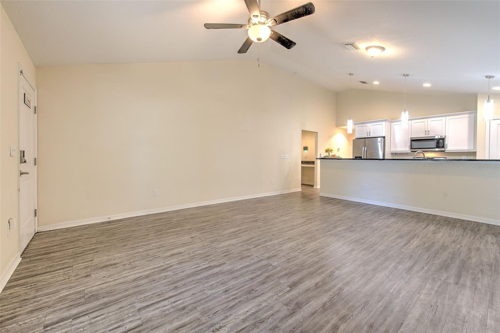 3214 E SHADOWLAWN AVE, TAMPA, FL, 33610