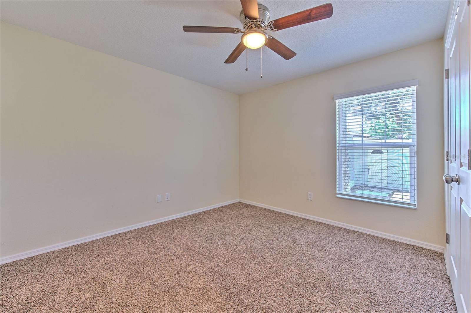 3214 E SHADOWLAWN AVE, TAMPA, FL, 33610