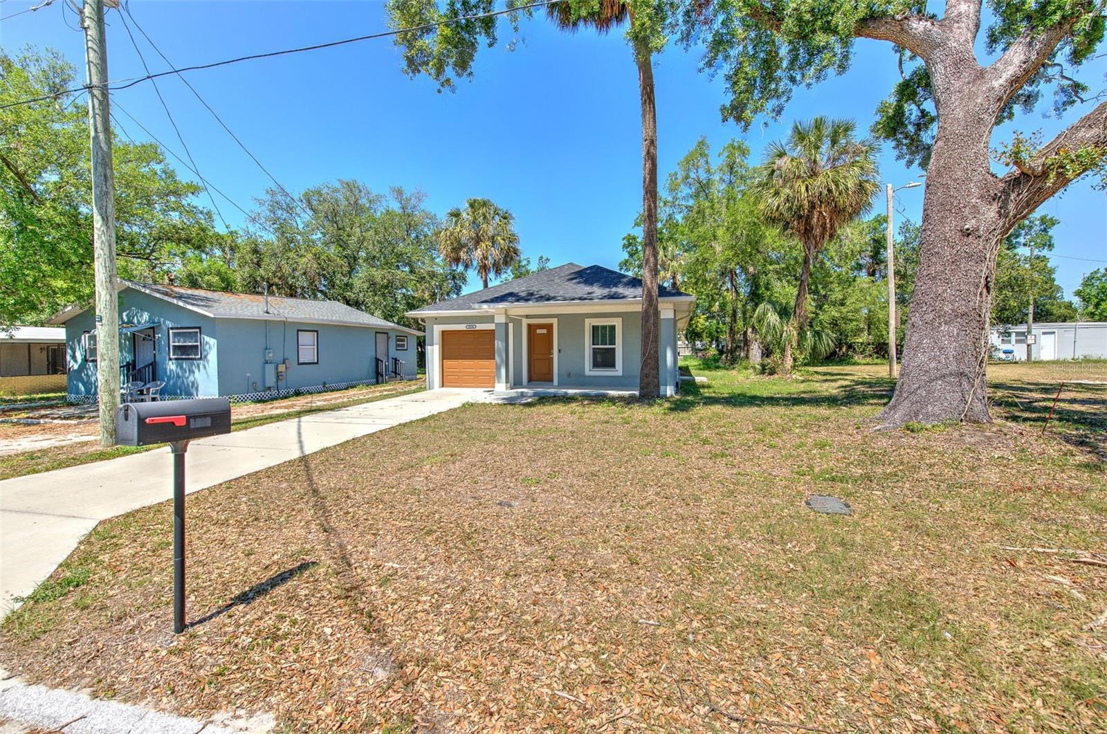 3214 E SHADOWLAWN AVE, TAMPA, FL, 33610