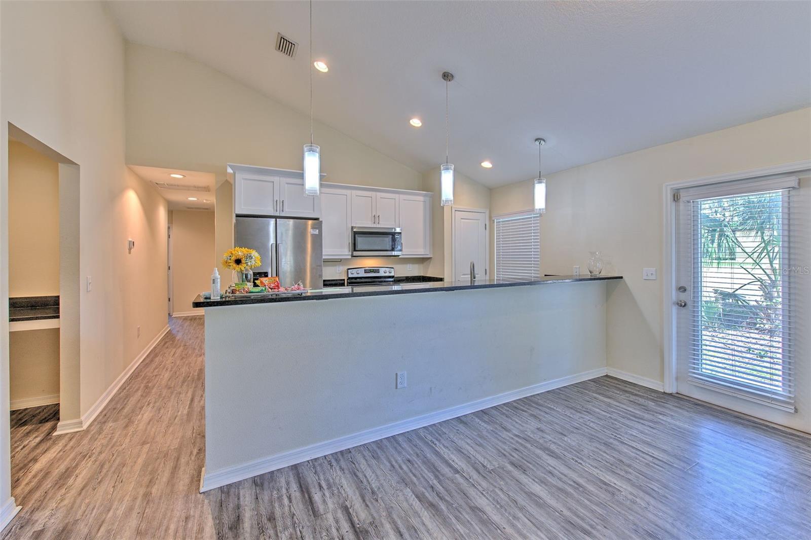 3214 E SHADOWLAWN AVE, TAMPA, FL, 33610