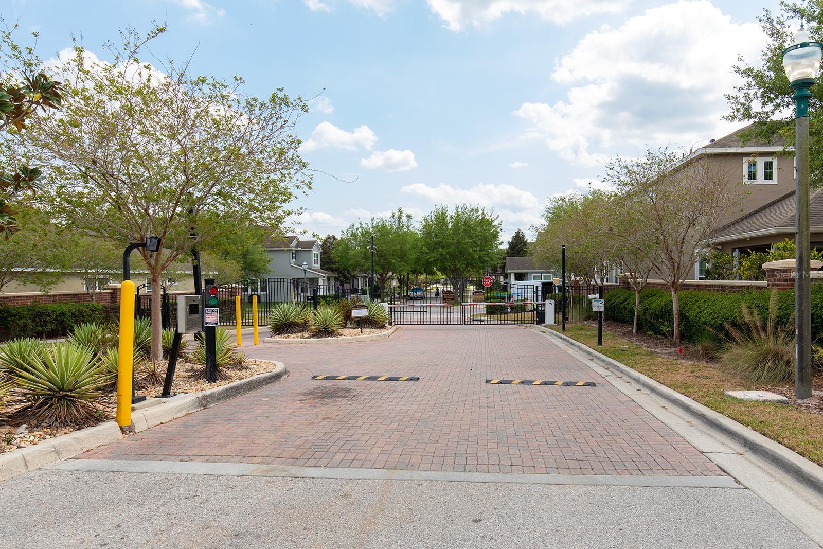 8036 EDGEWOOD FOREST DR, ORLANDO, FL, 32827