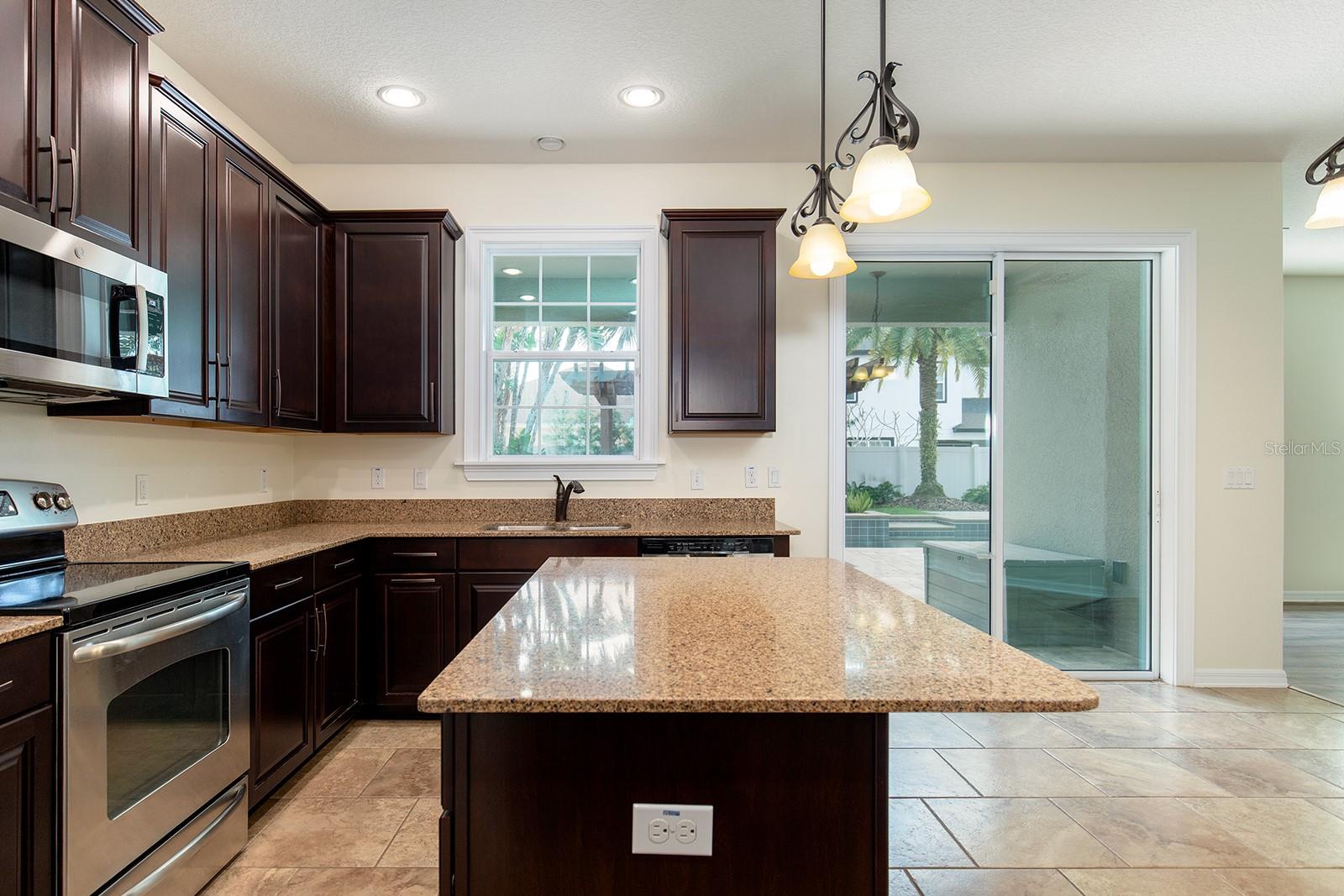 8036 EDGEWOOD FOREST DR, ORLANDO, FL, 32827