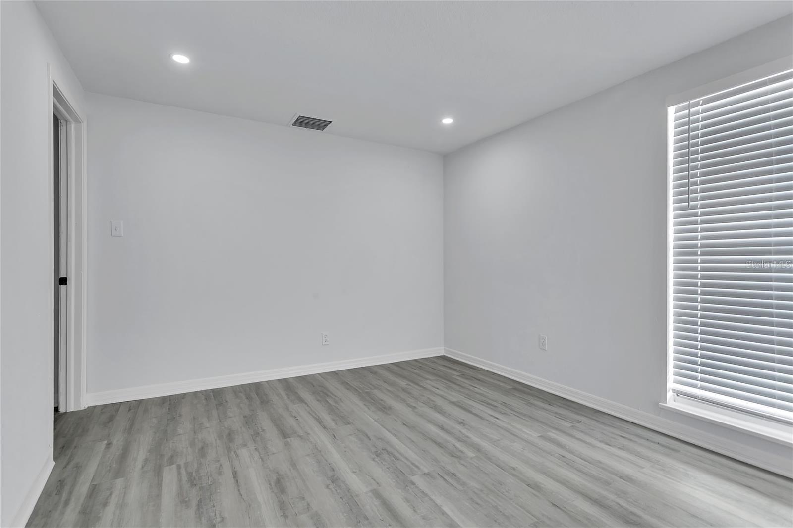 2107 E 93RD AVE, TAMPA, FL, 33612