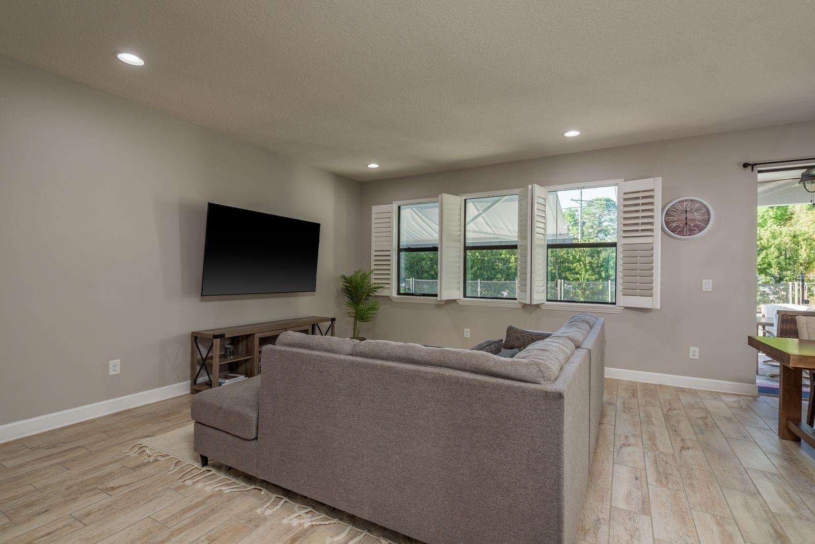 11305 LAZY HICKORY LN, TAMPA, FL, 33635