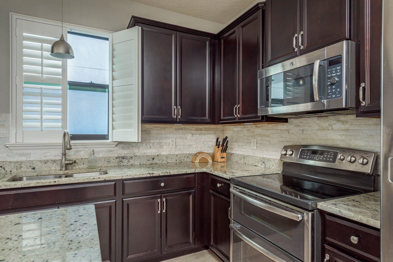 11305 LAZY HICKORY LN, TAMPA, FL, 33635