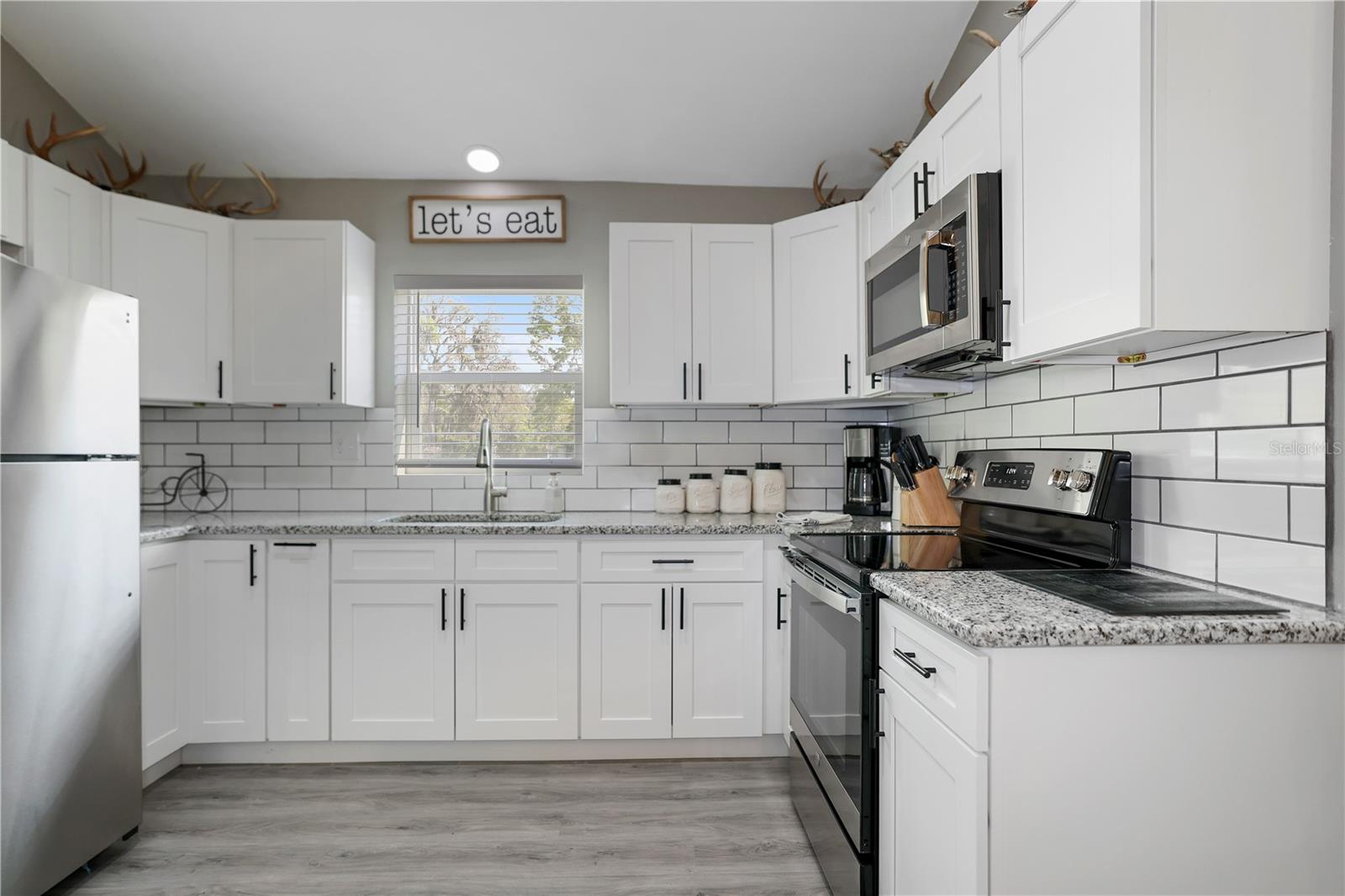8403 SOUTHWOOD PINES ST, LITHIA, FL, 33547