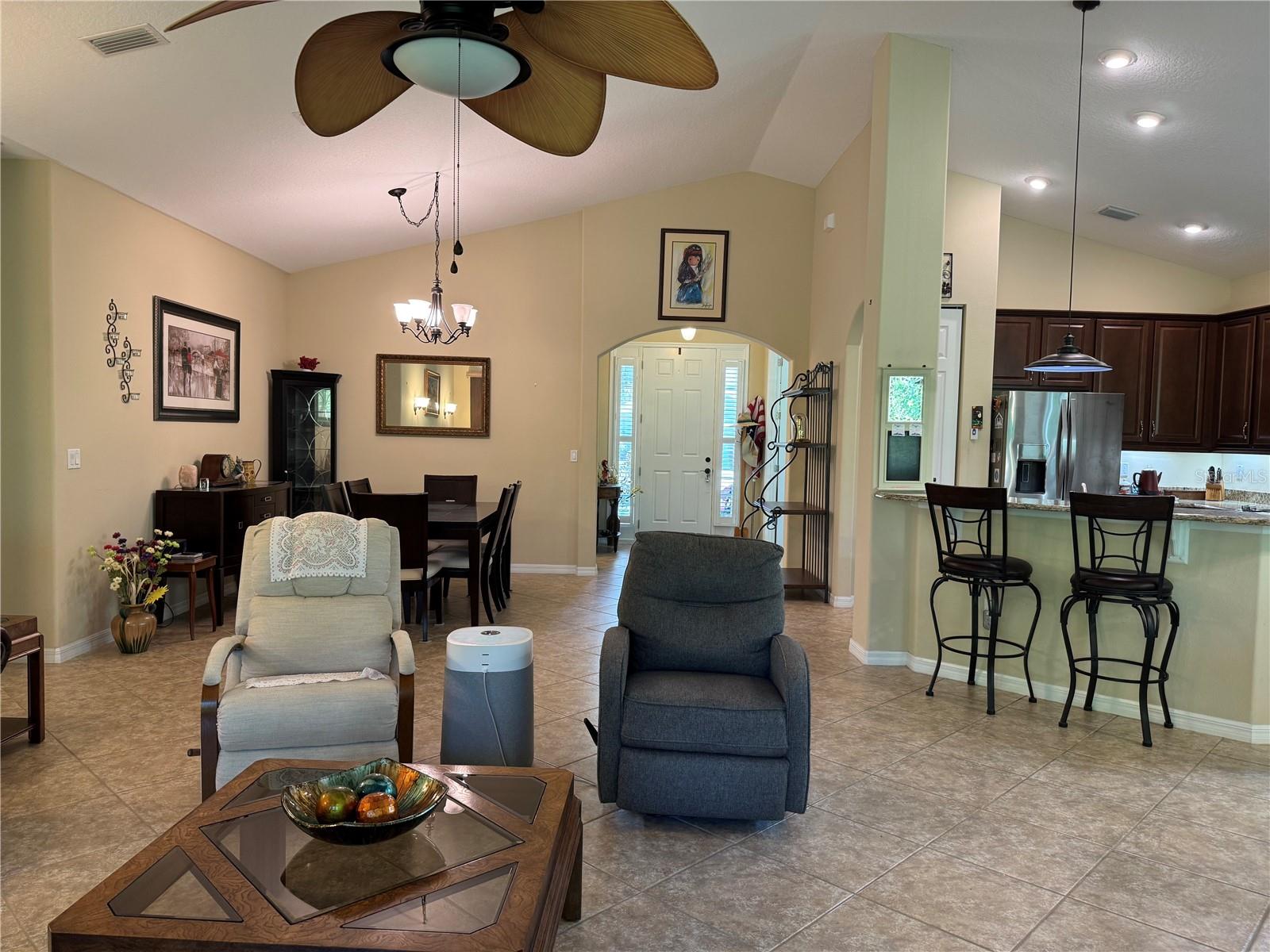 120 S HUMMINGBIRD PL, PALM COAST, FL, 32164