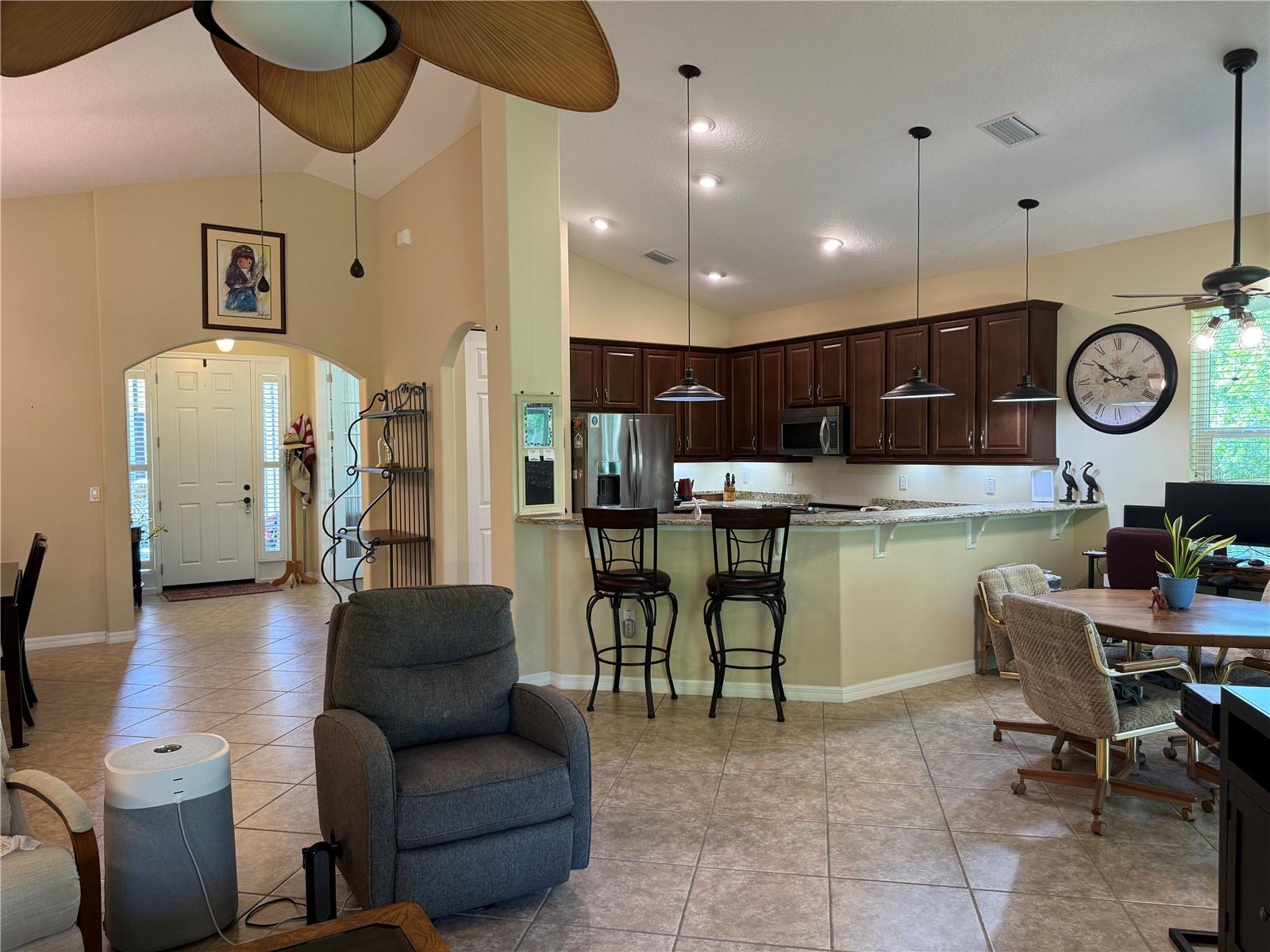 120 S HUMMINGBIRD PL, PALM COAST, FL, 32164