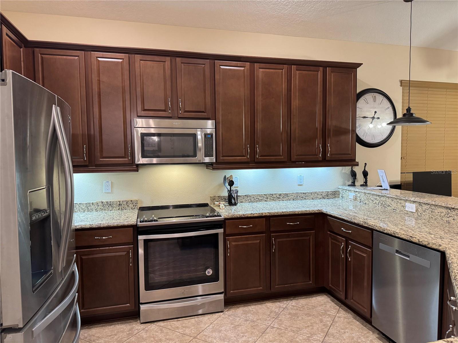 120 S HUMMINGBIRD PL, PALM COAST, FL, 32164