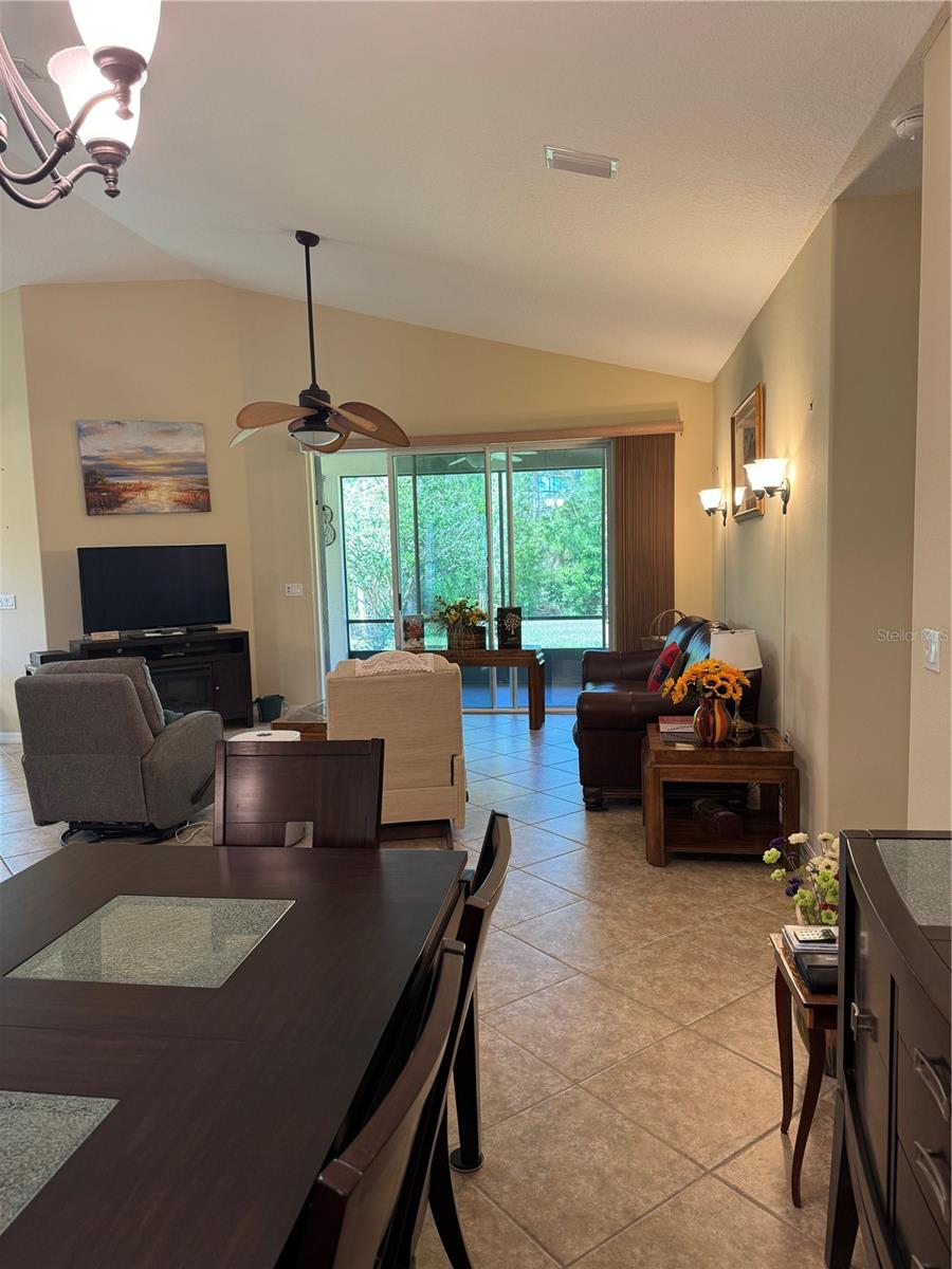 120 S HUMMINGBIRD PL, PALM COAST, FL, 32164