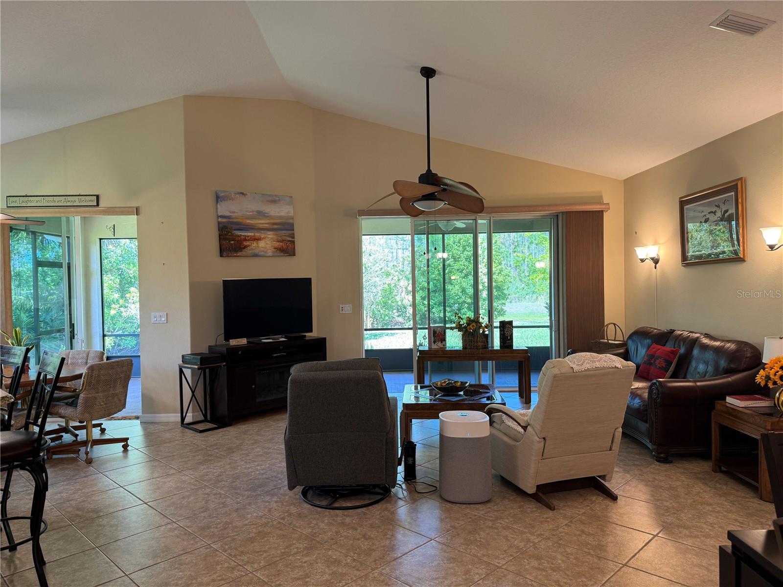 120 S HUMMINGBIRD PL, PALM COAST, FL, 32164