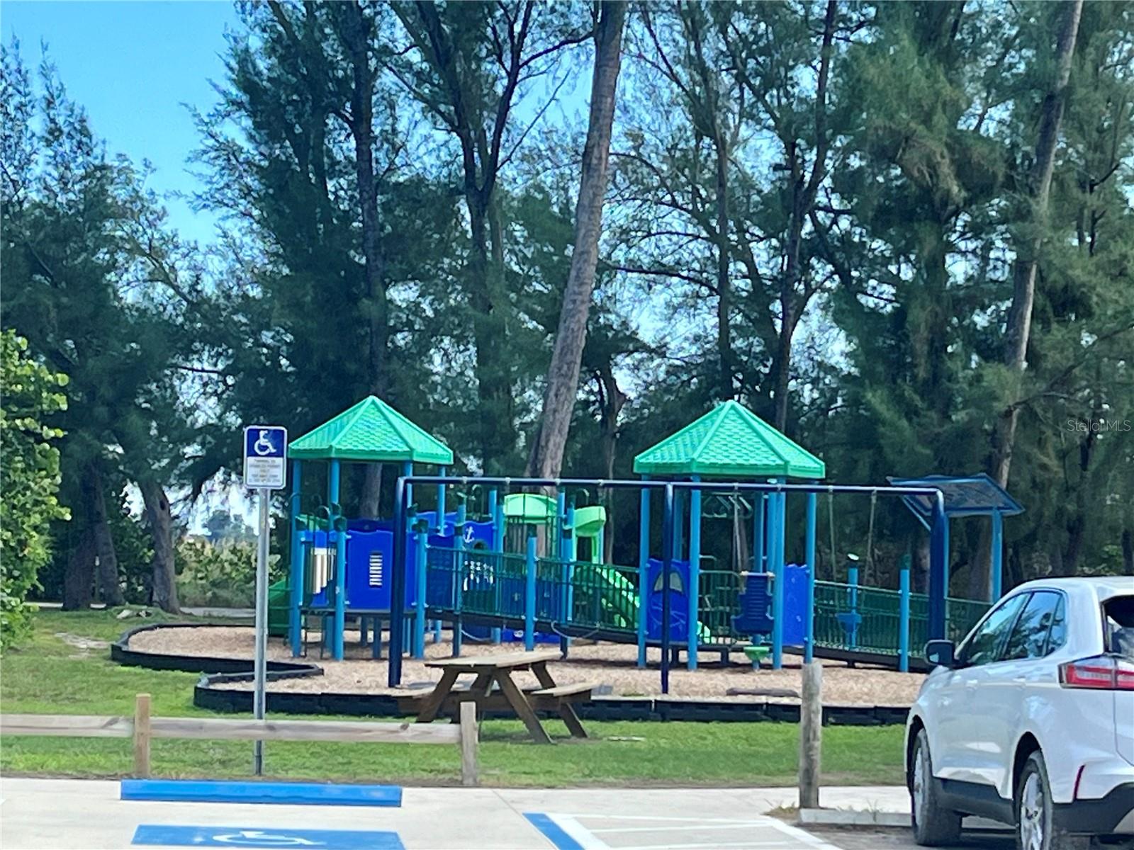 845 BENJAMIN FRANKLIN DR #104, SARASOTA, FL, 34236