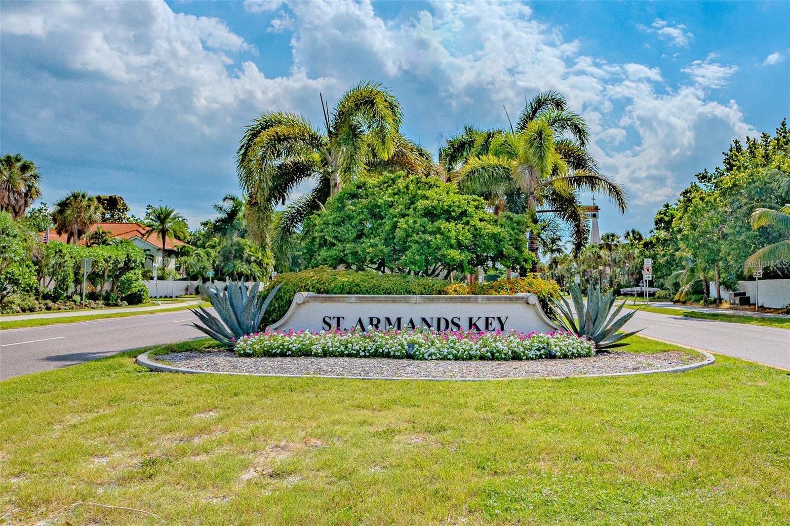845 BENJAMIN FRANKLIN DR #104, SARASOTA, FL, 34236