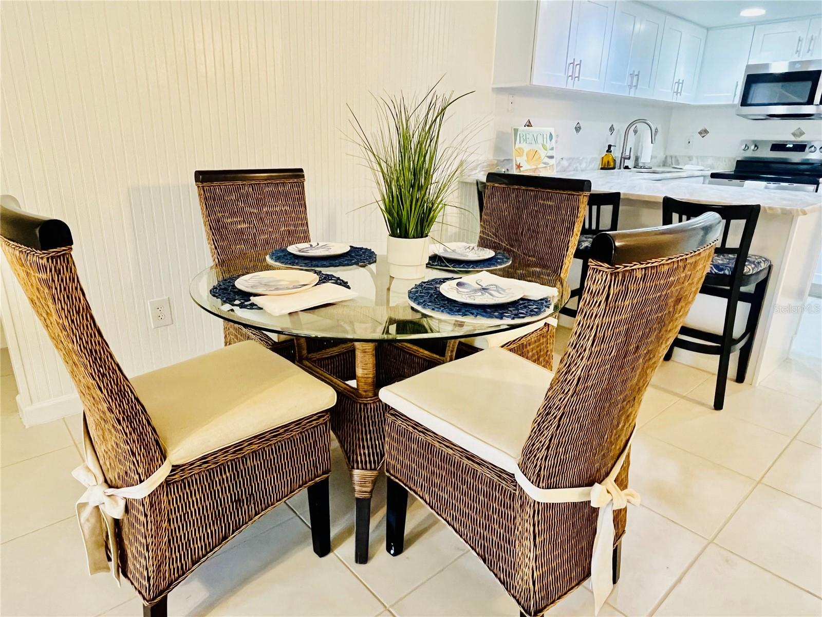 845 BENJAMIN FRANKLIN DR #104, SARASOTA, FL, 34236