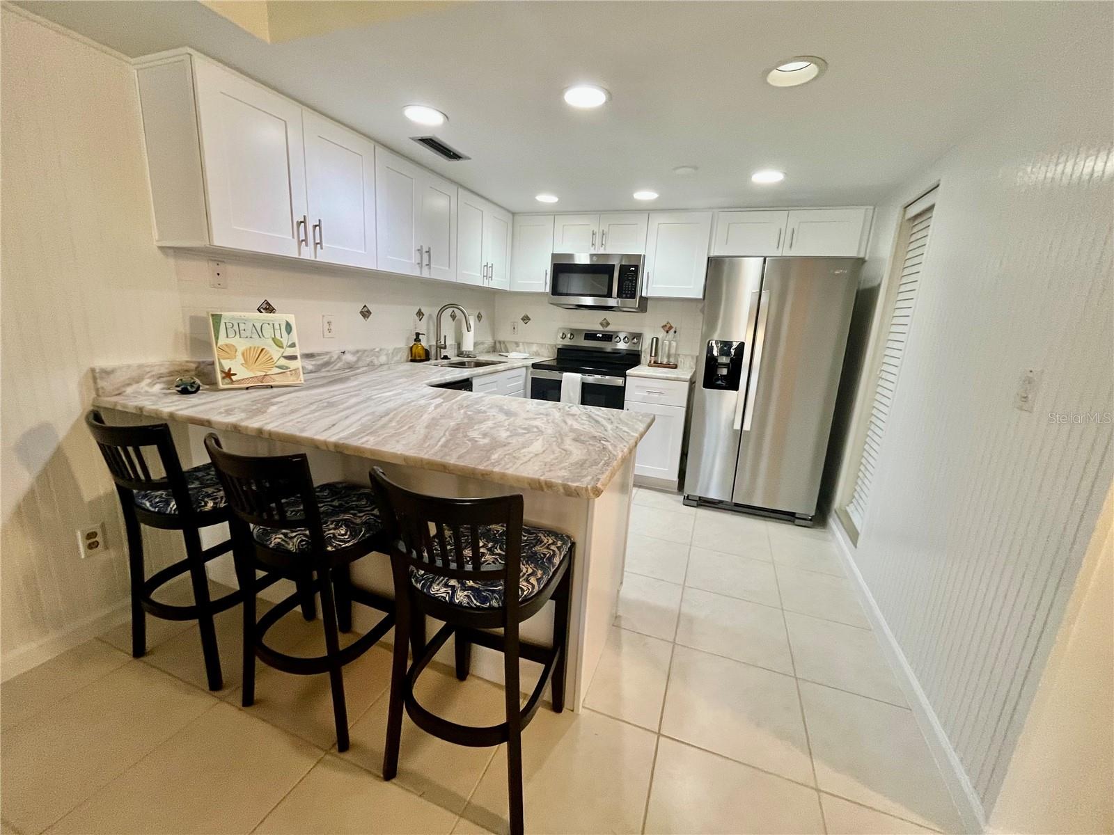 845 BENJAMIN FRANKLIN DR #104, SARASOTA, FL, 34236