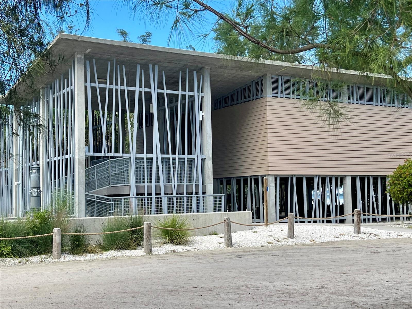 845 BENJAMIN FRANKLIN DR #104, SARASOTA, FL, 34236