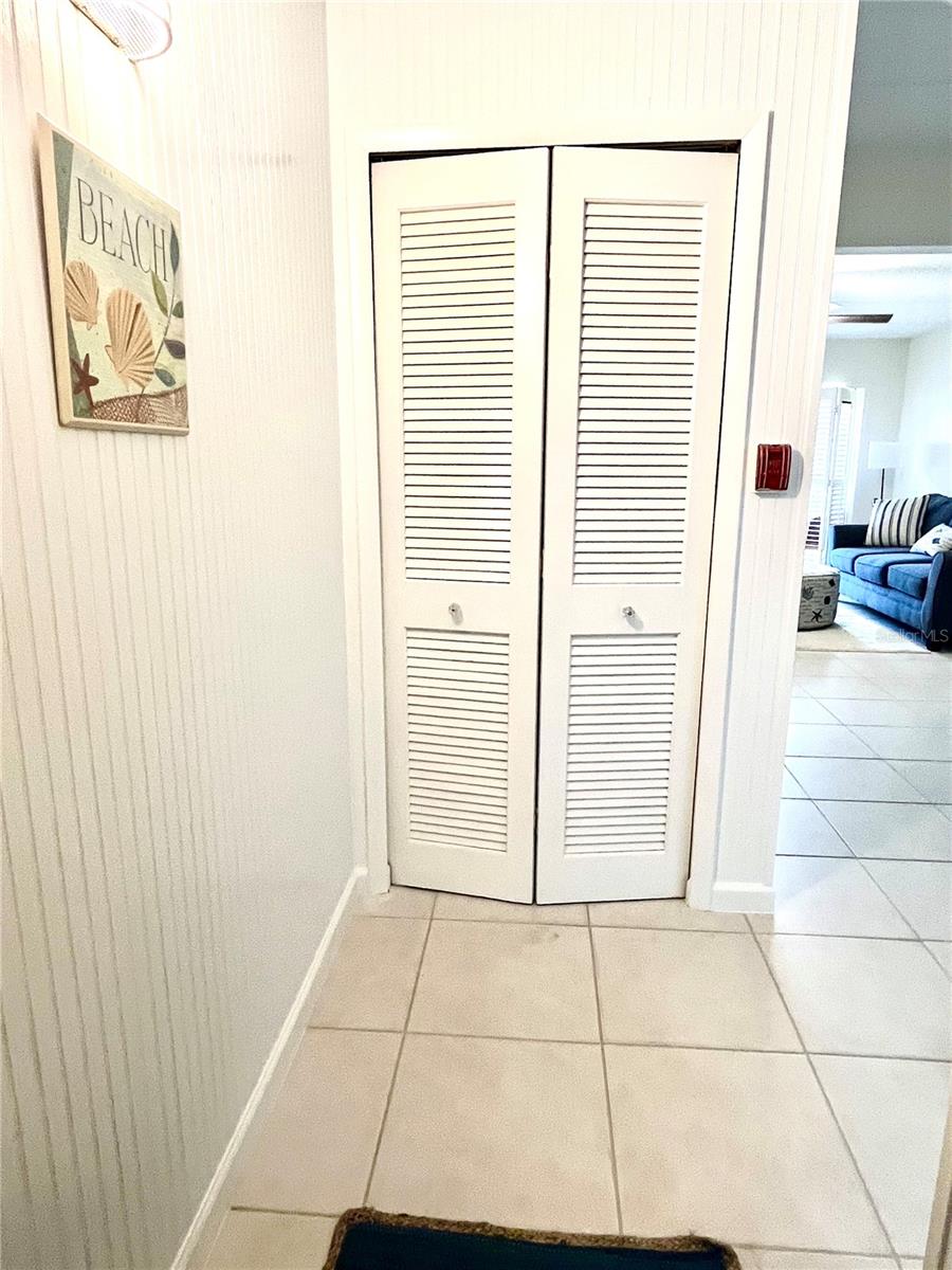 845 BENJAMIN FRANKLIN DR #104, SARASOTA, FL, 34236