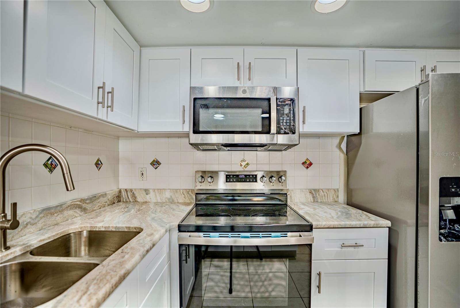 845 BENJAMIN FRANKLIN DR #104, SARASOTA, FL, 34236