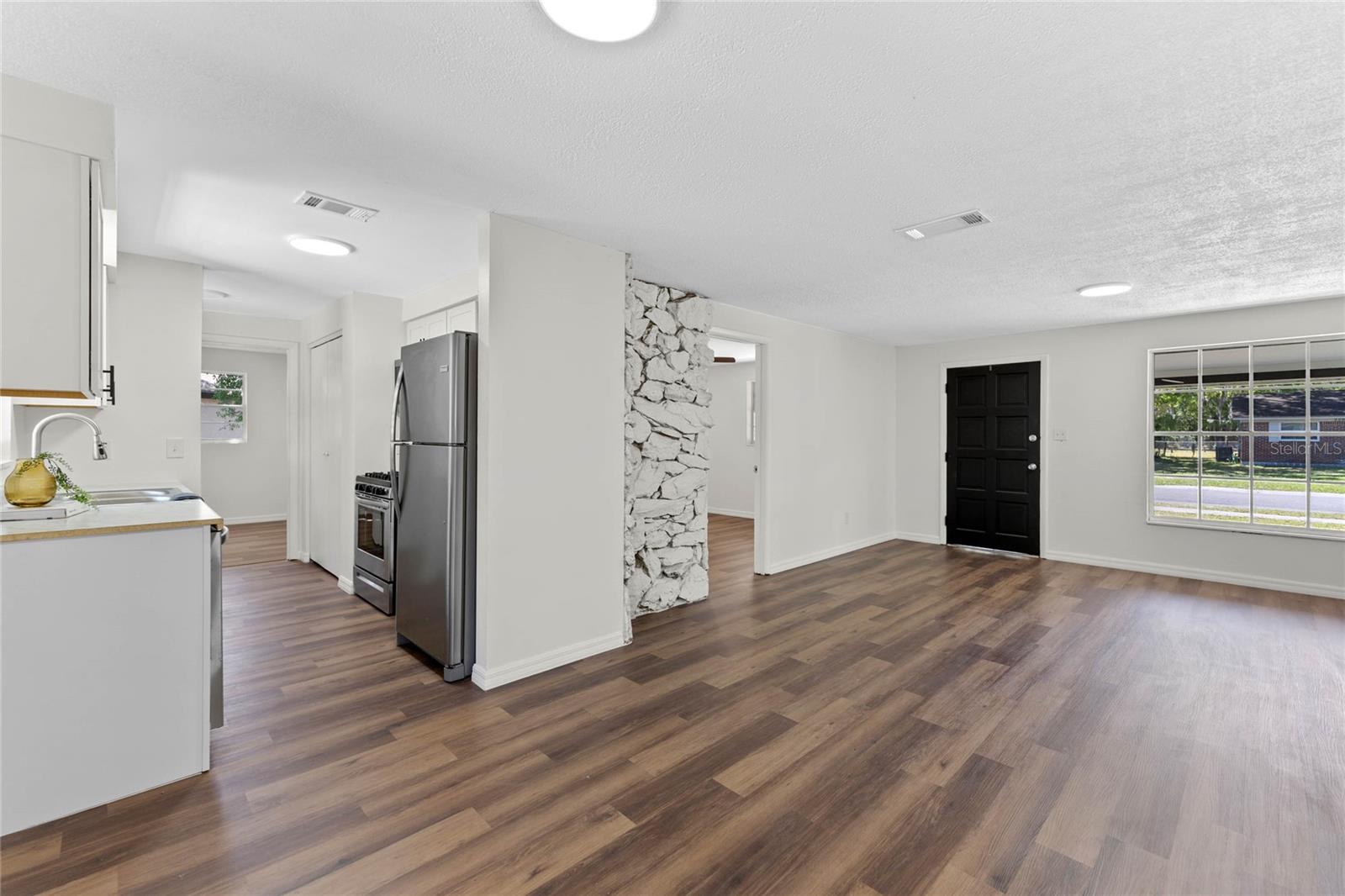 336 SAN LANTA CIR, SANFORD, FL, 32771