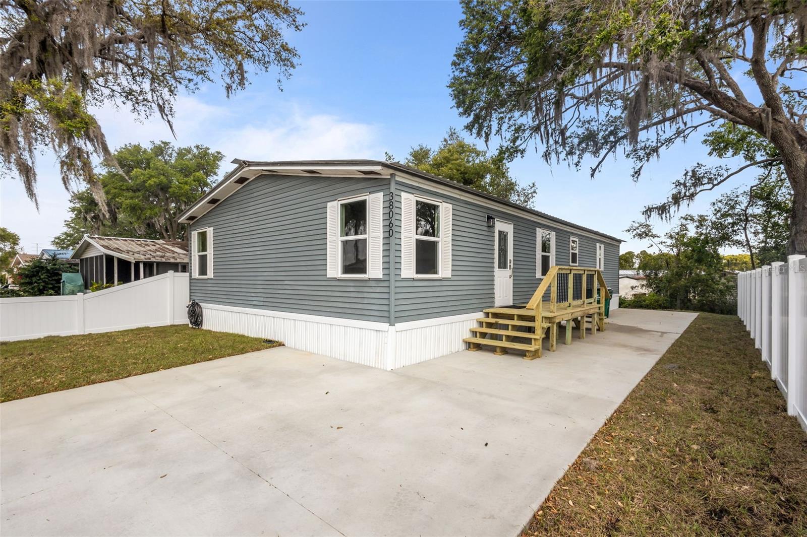 38060 LAWANDA LOOP, ZEPHYRHILLS, FL, 33542