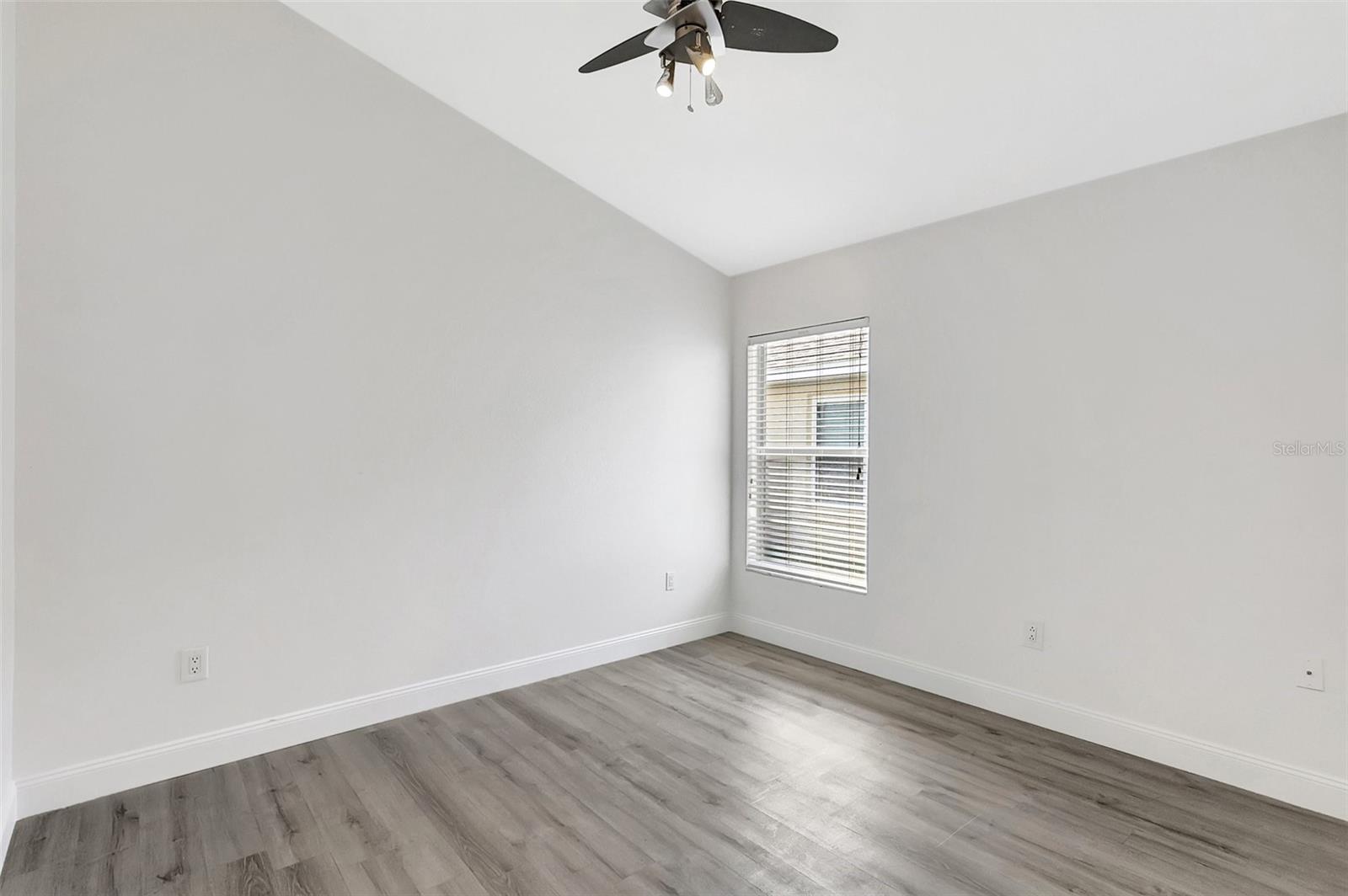 5716 HAWKLAKE RD, LITHIA, FL, 33547