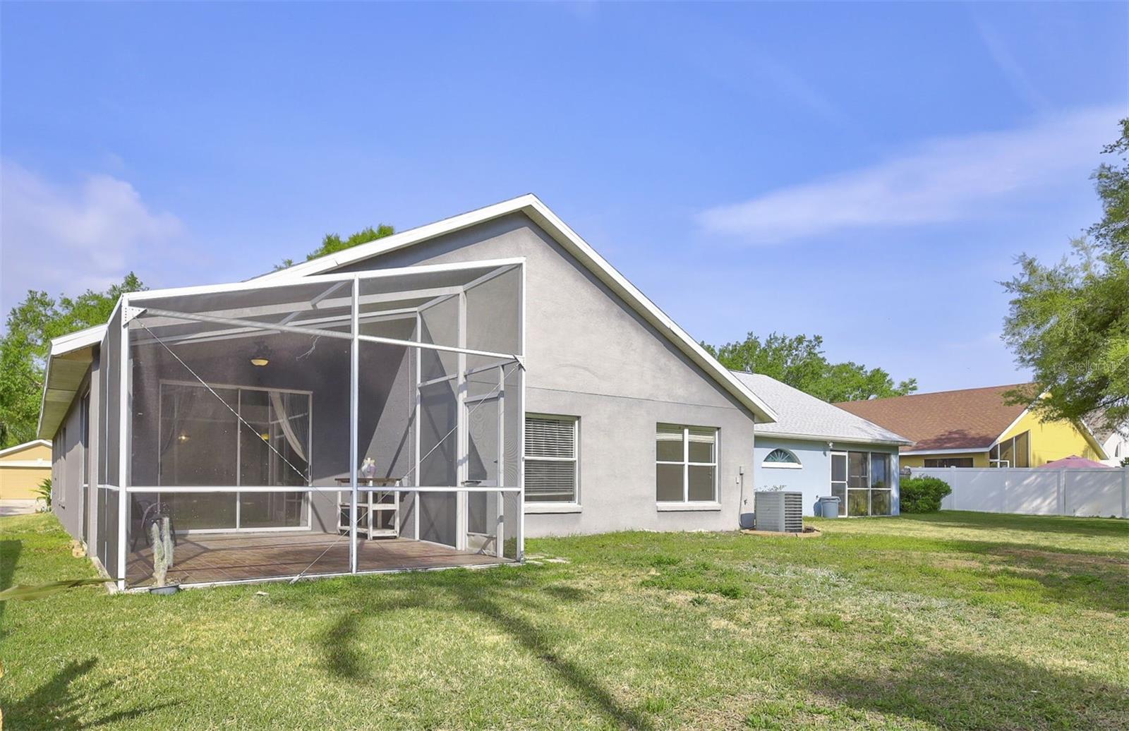 5716 HAWKLAKE RD, LITHIA, FL, 33547