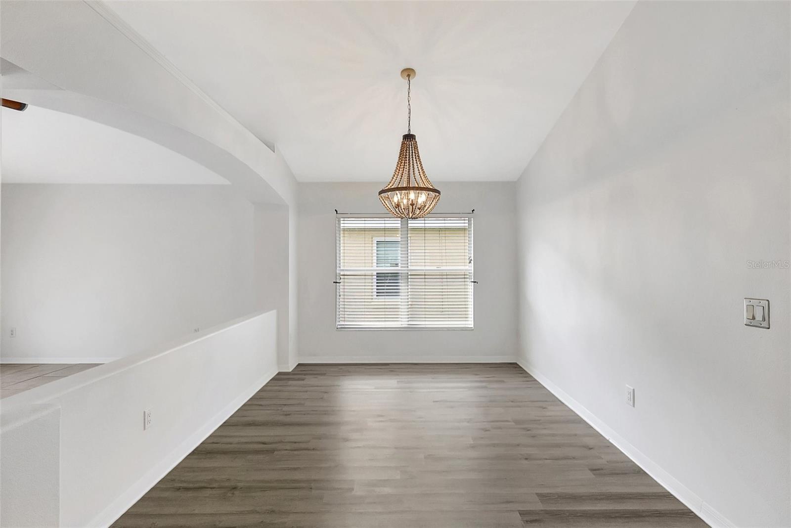 5716 HAWKLAKE RD, LITHIA, FL, 33547