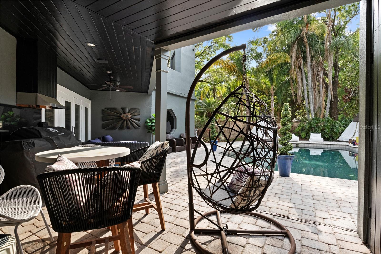 410 MONTROSE AVE, TEMPLE TERRACE, FL, 33617