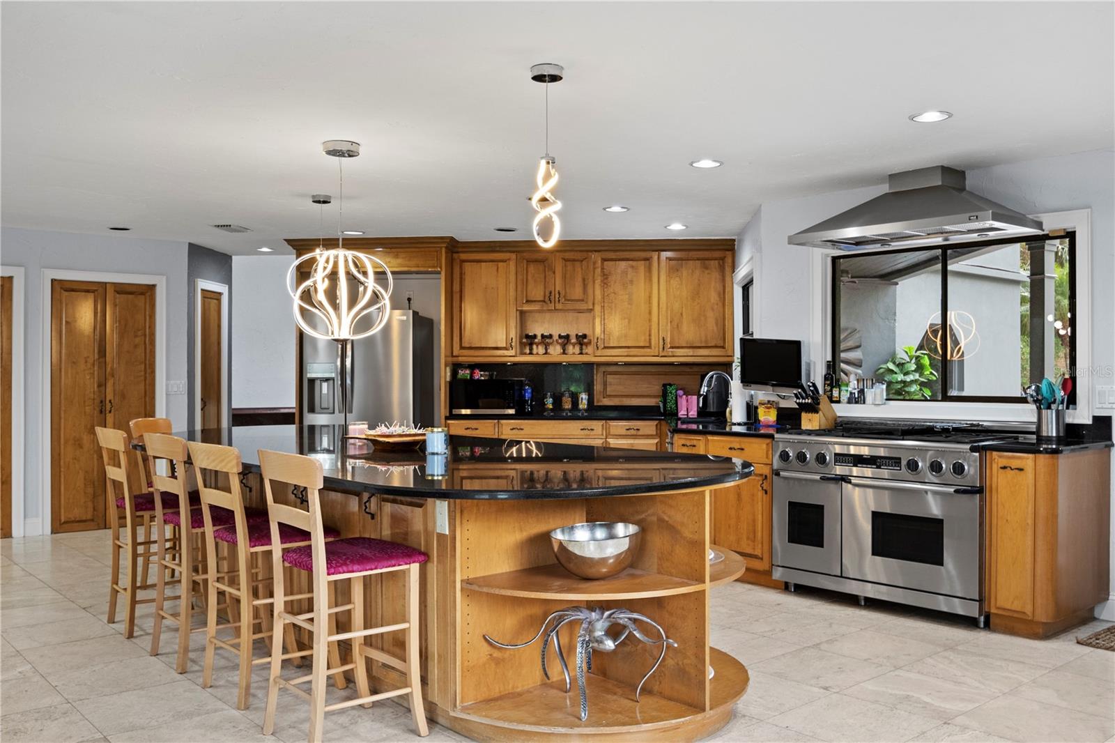 410 MONTROSE AVE, TEMPLE TERRACE, FL, 33617