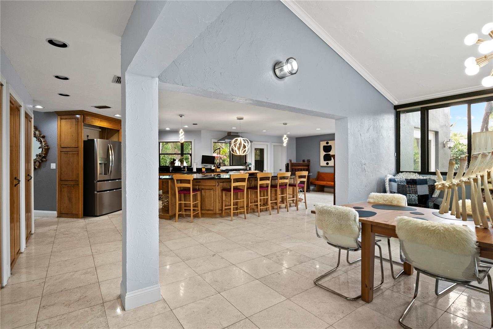 410 MONTROSE AVE, TEMPLE TERRACE, FL, 33617