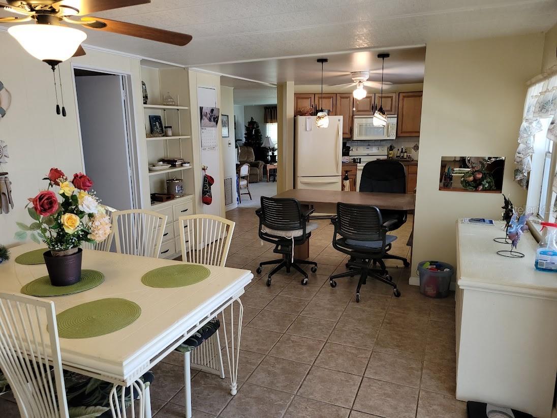 121 BONNIE DR, AUBURNDALE, FL, 33823