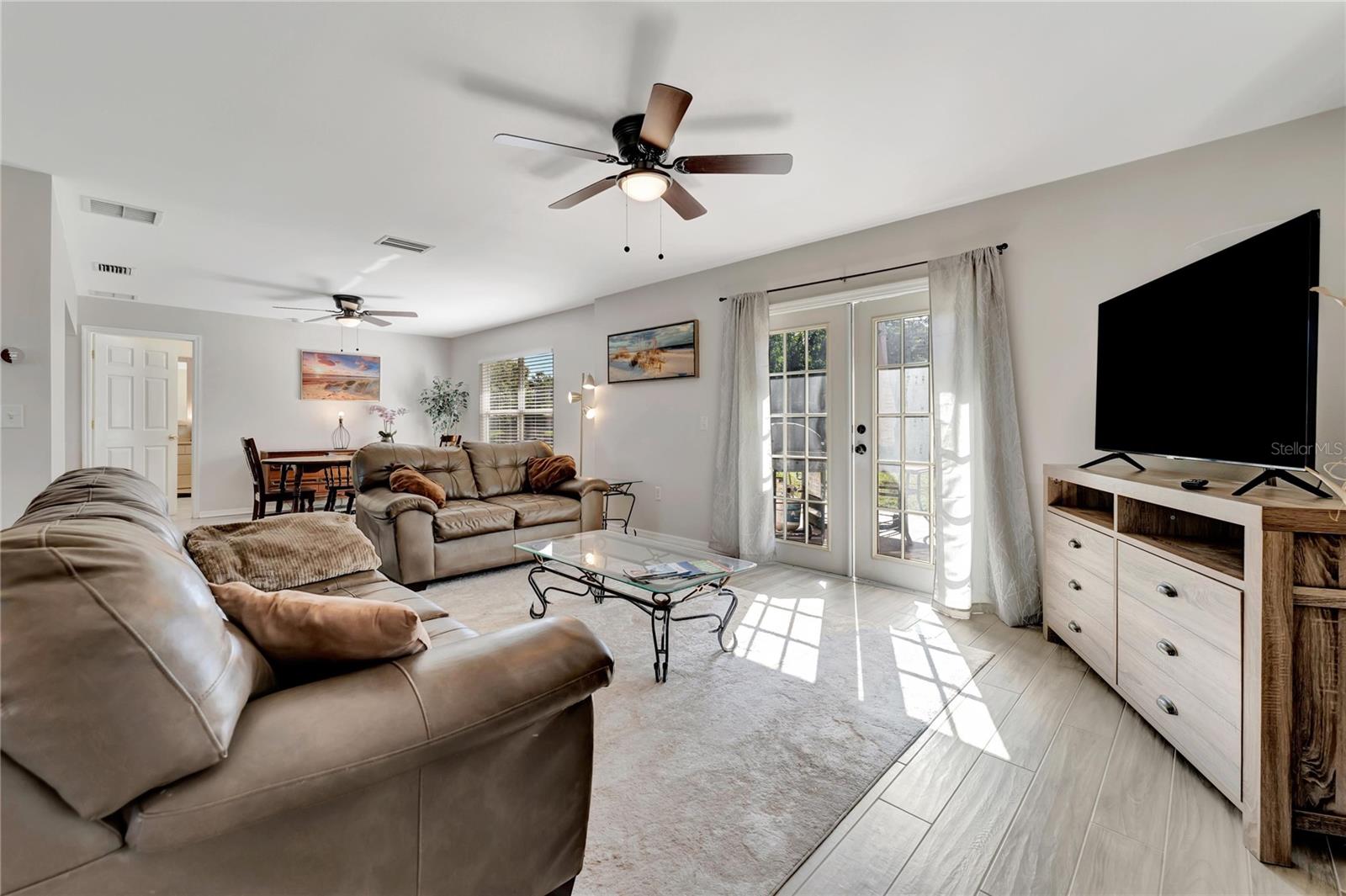 2916 WOODCREST DR, SARASOTA, FL, 34239