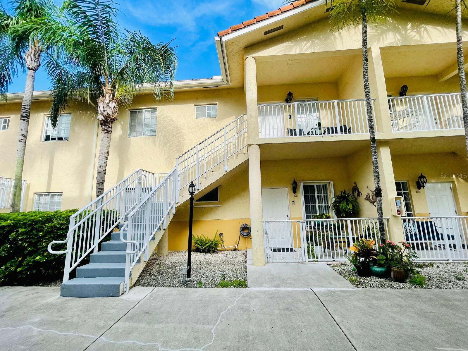 6962 NW 179TH ST #105-6, HIALEAH, FL, 33015