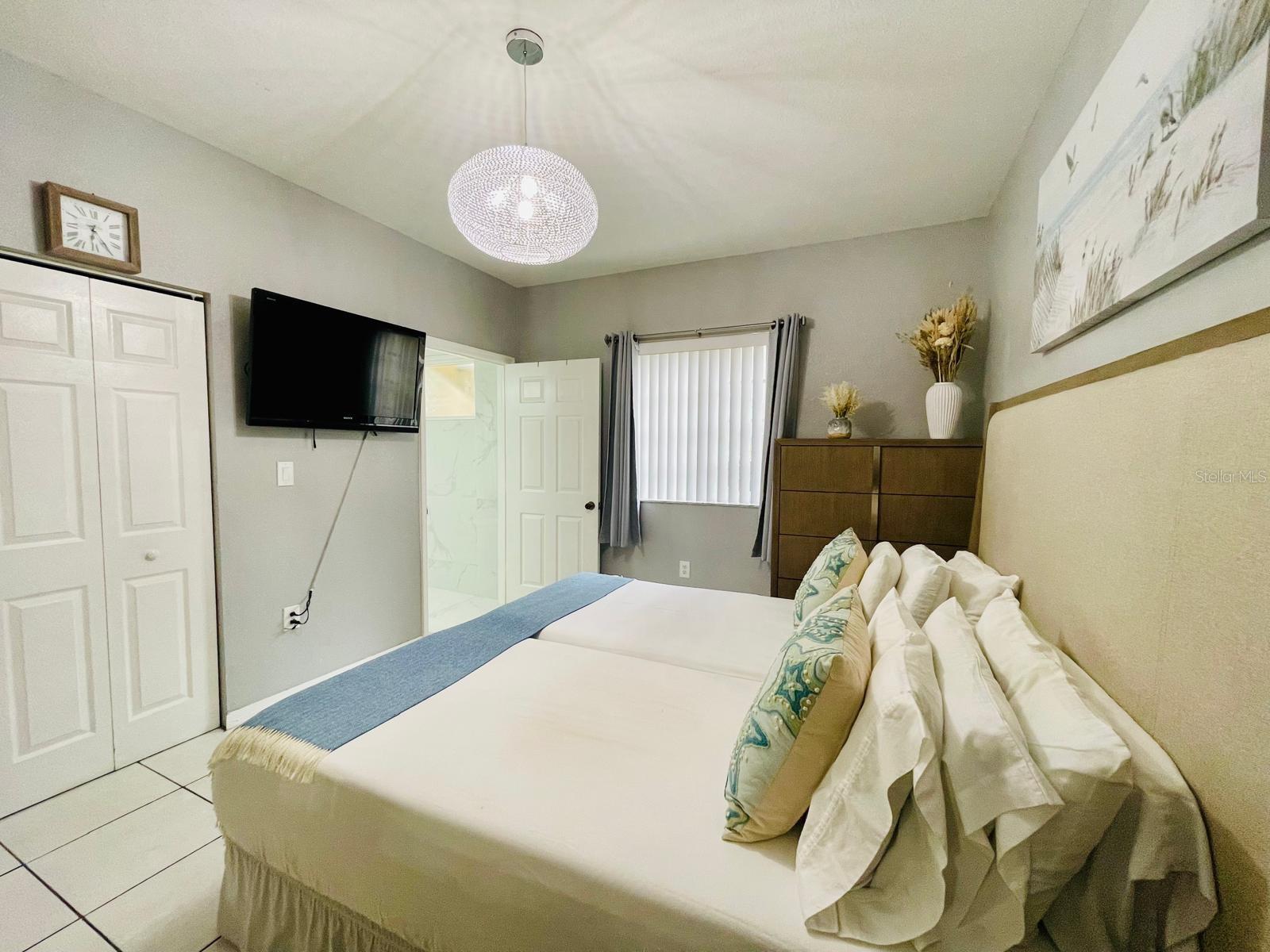 6962 NW 179TH ST #105-6, HIALEAH, FL, 33015