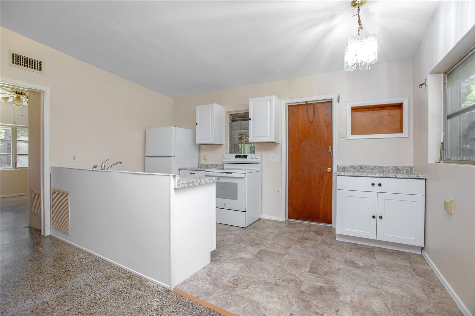 782 VALENCIA AVE, ORANGE CITY, FL, 32763