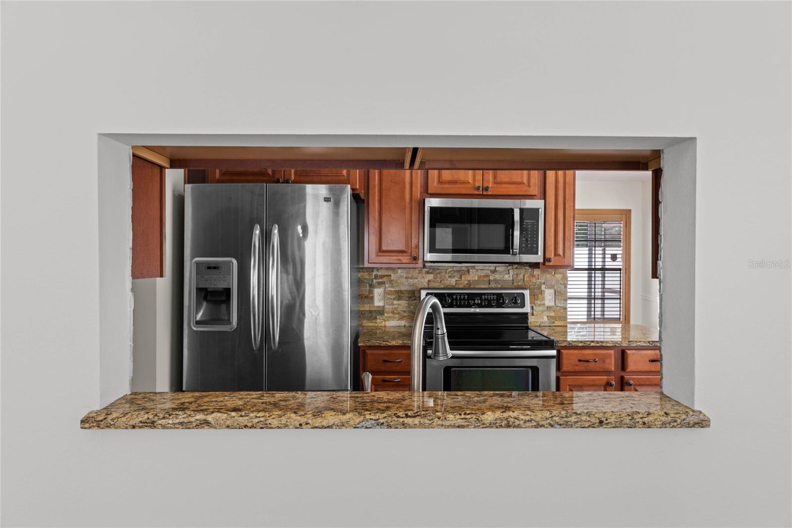 842 E CHARING CROSS CIR, LAKE MARY, FL, 32746