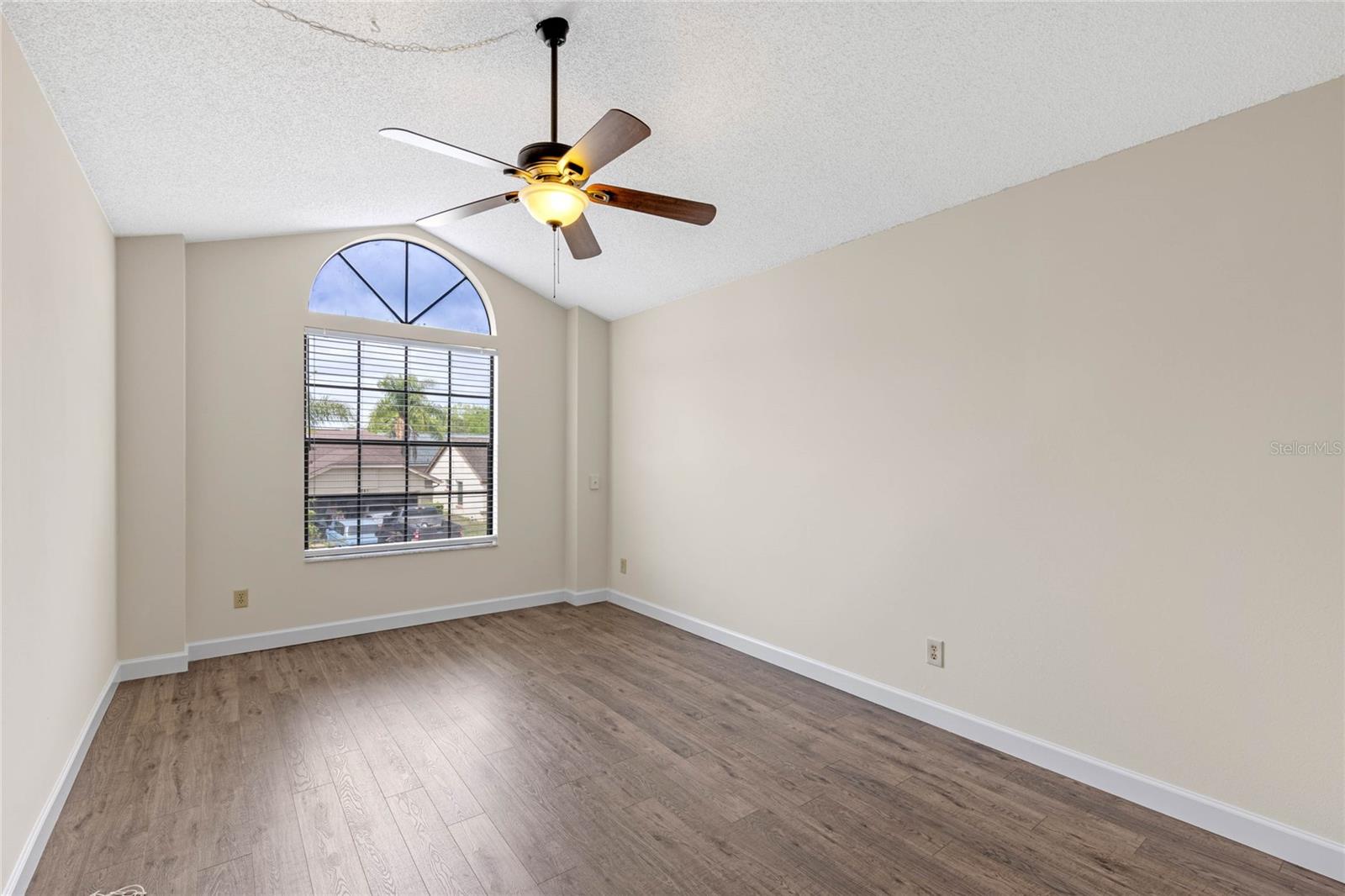 842 E CHARING CROSS CIR, LAKE MARY, FL, 32746