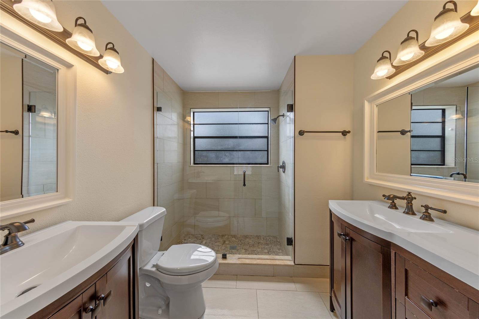 842 E CHARING CROSS CIR, LAKE MARY, FL, 32746