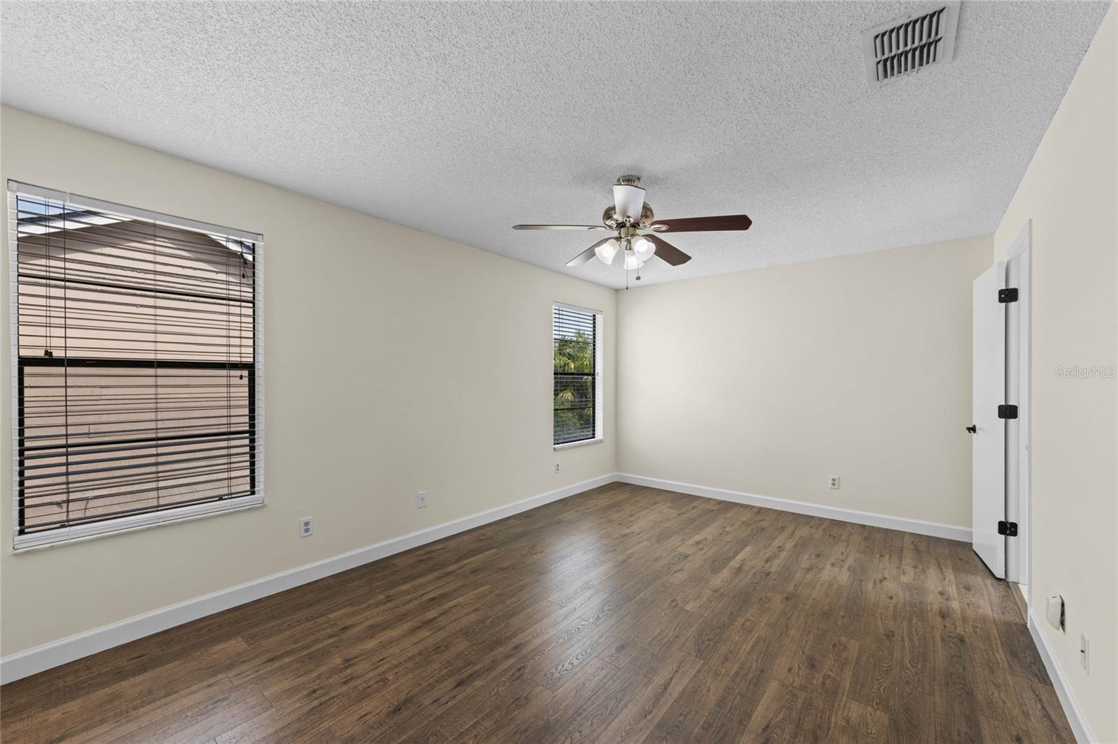 842 E CHARING CROSS CIR, LAKE MARY, FL, 32746