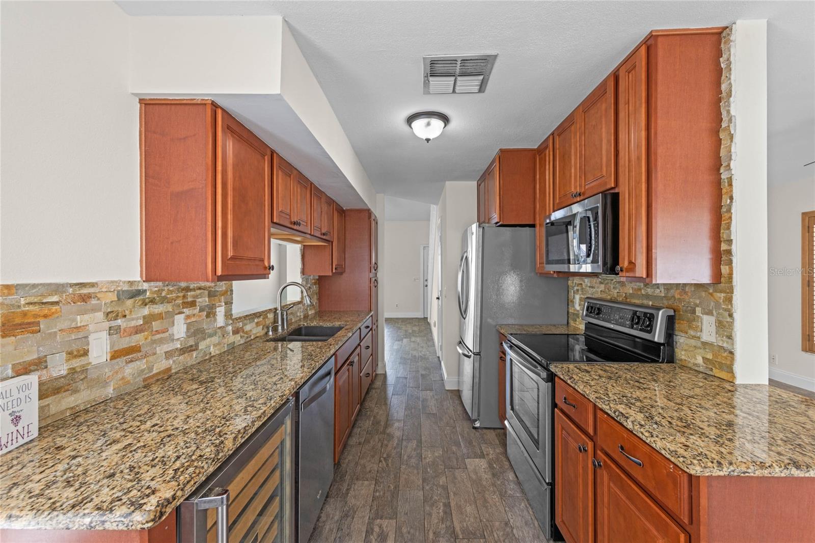 842 E CHARING CROSS CIR, LAKE MARY, FL, 32746