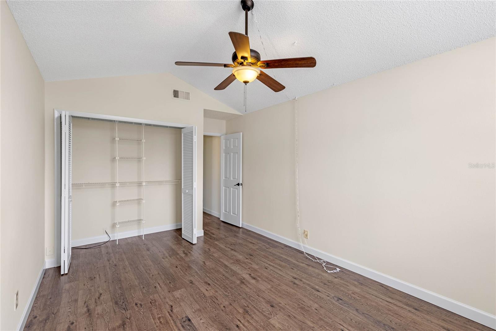 842 E CHARING CROSS CIR, LAKE MARY, FL, 32746